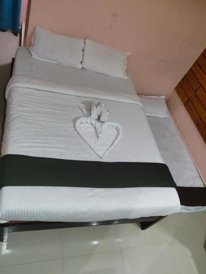J J Residency Otel Pondicherry Dış mekan fotoğraf