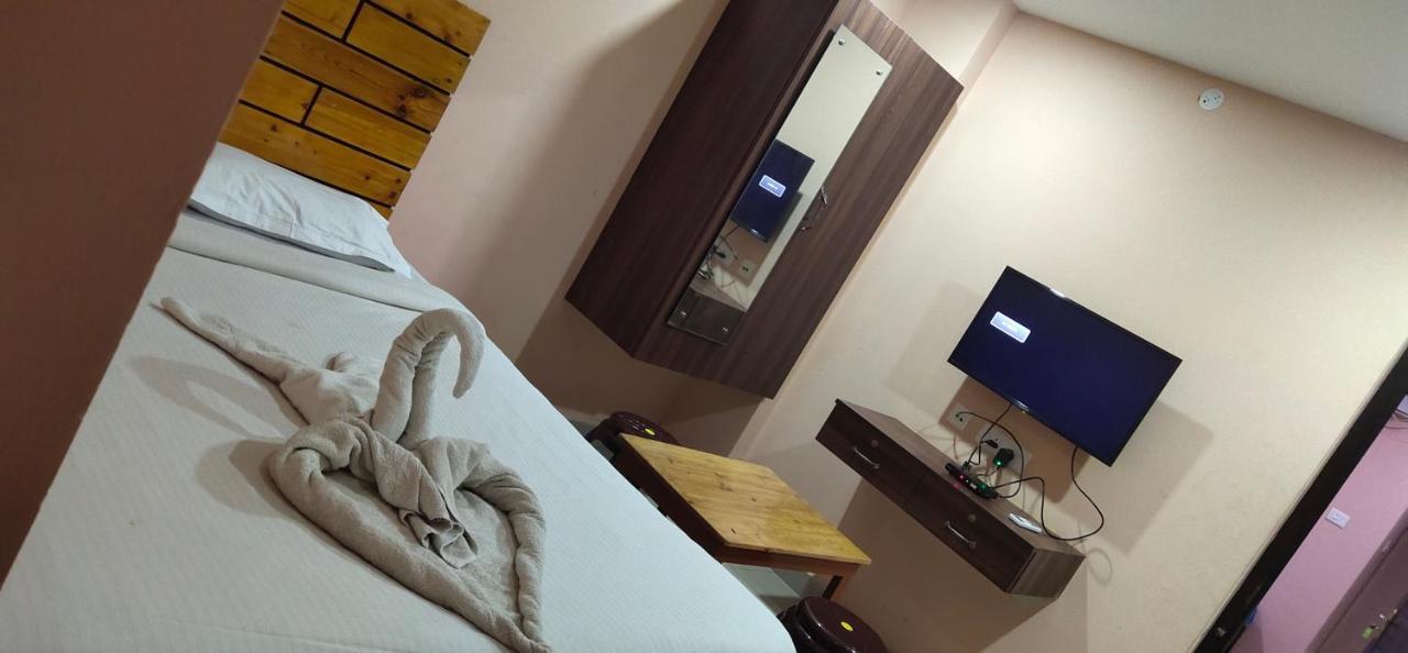 J J Residency Otel Pondicherry Dış mekan fotoğraf